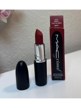 MAC MACXIMAL 665 RING THE ALARM Matte Lipstick Full Size